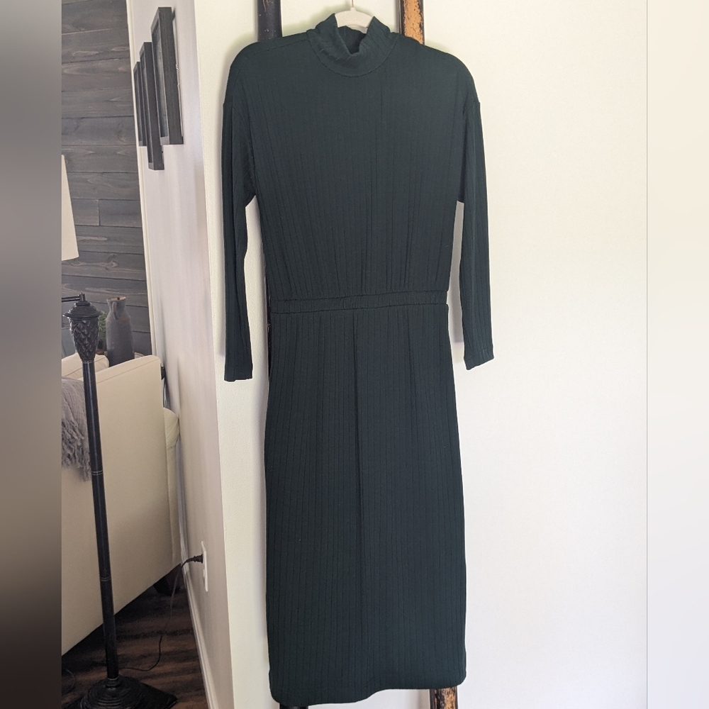 NWOT- Old Navy sweater dress- DARK GREEN - SIZE XS